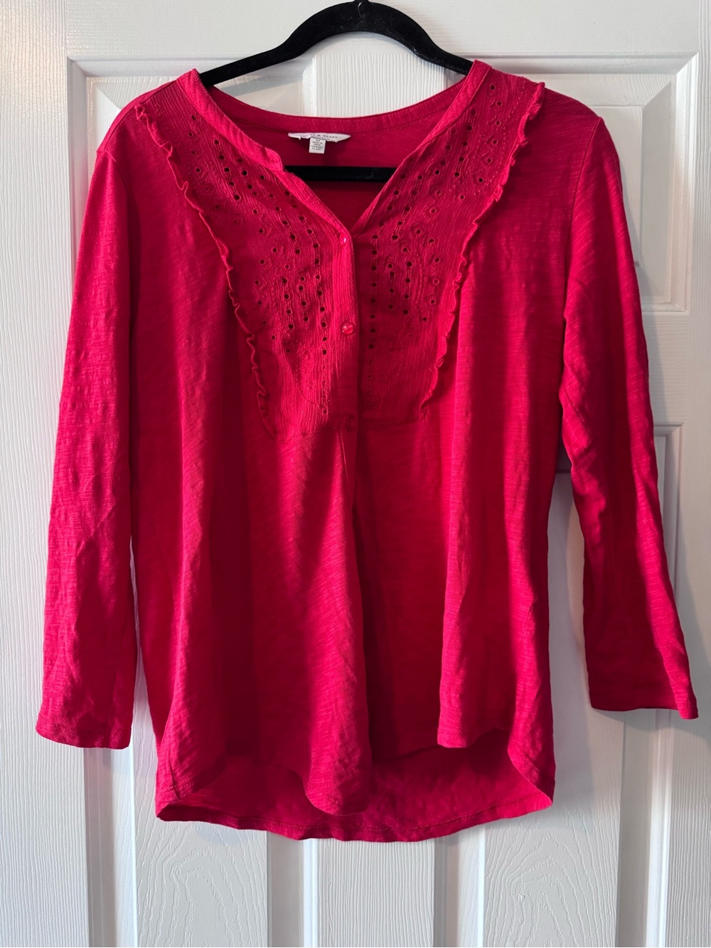 Lucky Brand M Red Eyelet Button Front Top Long-Sleeve Split-Neck Top Western